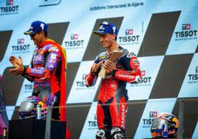 سكاروني يفوز بالمرحلة 16 لسباق إيطاليا للدراجات وانسحاب روجليتش