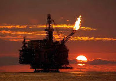 قتلى في حريق بمنصة نفطية بأنغولا