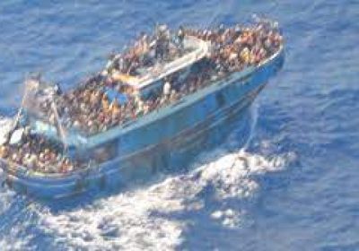 وفاة 6 مهاجرين جراء غرق قاربهم قرب ميناء بجزر الكناري