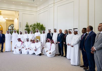 رئيس الإمارات يستقبل الفائزين بمسابقات "أمير الشعراء" و"شاعر المليون"