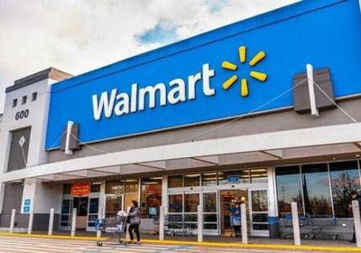 وول مارت تخطط لتسريح المئات من الموظفين لخفض التكاليف
