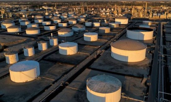 تراجع مخزونات النفط بأمريكا 4 ملايين برميل