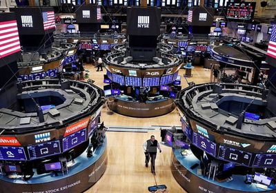 مؤشرات الأسهم الأمريكية تغلق على تباين
