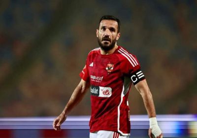 برسالة مؤثرة.. معلول يعلن انتهاء مسيرته مع الأهلي ويودع جماهيره