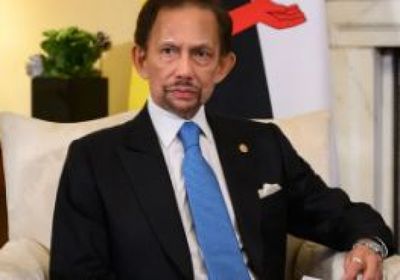 سلطان بروناي يغادر المستشفى ويقرر البقاء في ماليزيا للراحة لعدة أيام