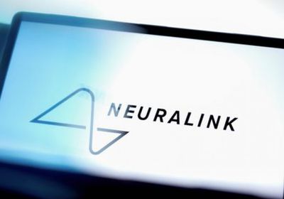 "نيورالينك" ترفع تقييمها إلى 9 مليارات دولار بعد جولة تمويلية جديدة