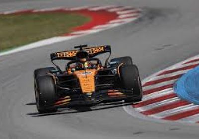 بياستري يفوز بجائزة إسبانيا الكبرى ونوريس ثانيا