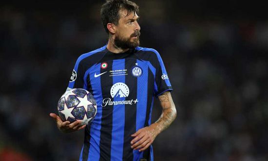 أتشيربي مدافع إنتر ينسحب من تشكيلة إيطاليا بدعوى عدم احترامه