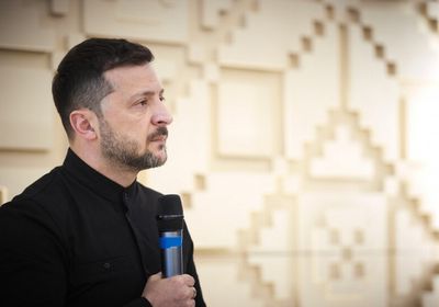 زيلينسكي يعلن مسؤوليته عن الهجوم على المطارات العسكرية الروسية