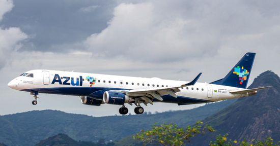 شركة الطيران البرازيلية "أزول" تطلب الحماية من الإفلاس