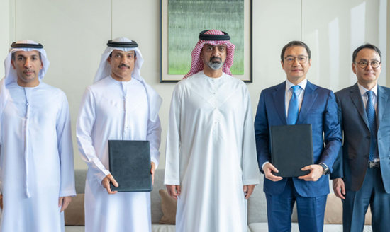 توقيع مذكرة تفاهم بمليار درهم لتطوير ميناء عجمان