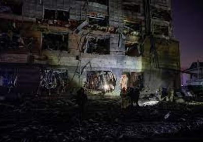 قصف روسي يقتل 5 أشخاص ويقطع الكهرباء عن زابوريجيا