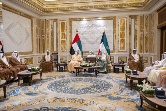 الإمارات والكويت توقعان عدداً من الاتفاقيات ومذكرات التفاهم بين البلدين