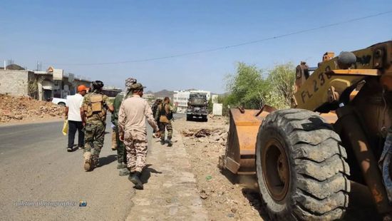 حملة لإزالة العوائق بالخط الرئيسي الرابط بين قعطبة ومريس