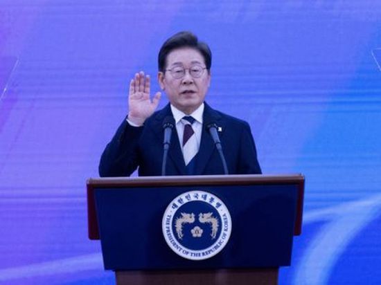 رئيس كوريا الجنوبية الجديد يتعهد بإعادة إحياء الديمقراطية