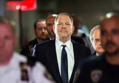 الادعاء يتهم واينستين بالاغتصاب ومحاميه يطلب تبرئته