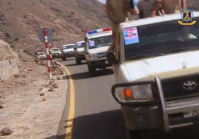 أبناء الضالع يشيعون جثمان الشهيد أحمد ناجي بموكب جنائزي