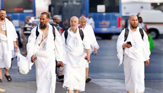 حجاج بيت الله يواصلون التوافد لمشعر عرفات