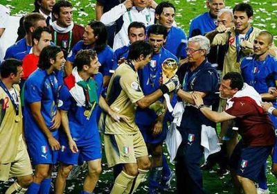 استبعاد المهاجم كين من تشكيلة إيطاليا في تصفيات كأس العالم