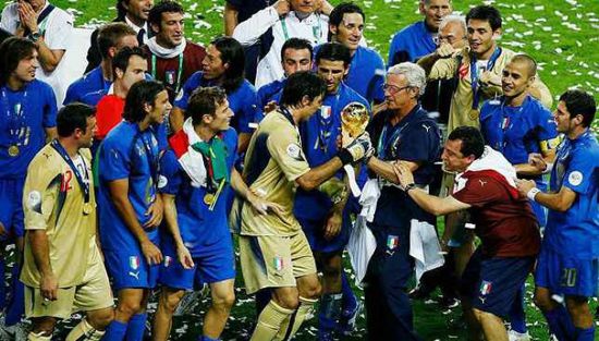 استبعاد المهاجم كين من تشكيلة إيطاليا في تصفيات كأس العالم