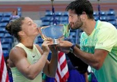 الثنائي الإيطالي فافاسوري وإيراني يفوز بلقب الزوجي المختلط