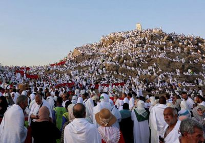 1.6 مليون يؤدون ركن الحج الأعظم على صعيد عرفات