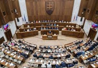 برلمان سلوفاكيا يدعو الحكومة لعدم تأييد عقوبات على روسيا