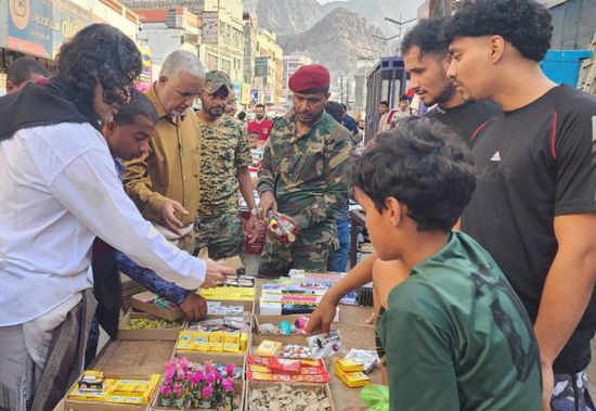 حملة أمنية في كريتر لضبط الألعاب النارية