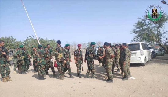 أركان حزام لحج يزور مواقع القوات لتهنئة الجنود بعيد الأضحى