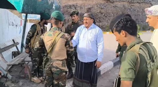 قائد "ألوية الحماية الرئاسية" يتفقد انتشار القوات بالعاصمة عدن