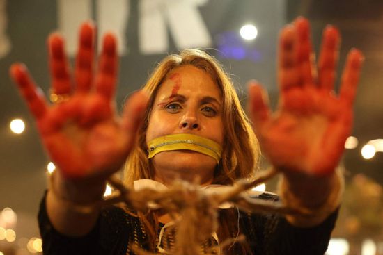 آلاف الإسرائيليين يطالبون بالإفراج عن الرهائن