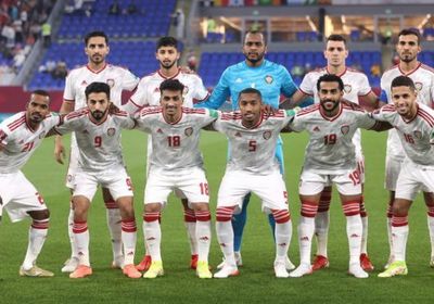 منتخب الإمارات يستبعد الظنحاني وعادل ويغريمهما ماليًا