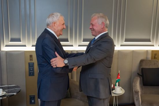 عاهل الأردن والرئيس العراقي يستعرضان جهود إنهاء حرب غزة