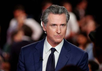 حاكم ولاية كاليفورنيا يطالب ترامب بإلغاء نشر الحرس الوطني