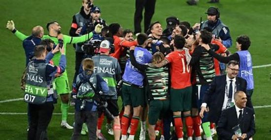 ناجلزمان بعد الهزيمة من فرنسا: ألمانيا تبني شيئًا مميزًا