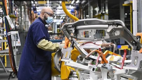 الهند تستبعد تصنيع "تسلا" محليًا رغم خفض الضرائب