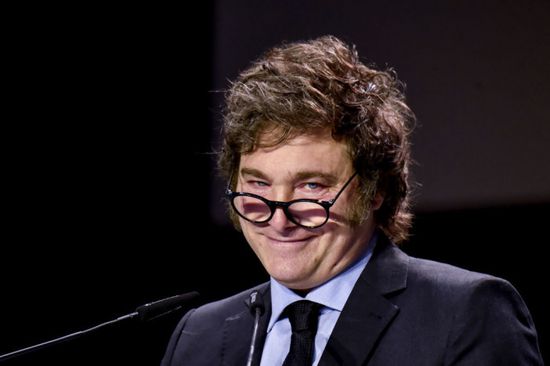 رئيس الأرجنتين يوجه إساءة لرئيس وزراء إسبانيا في مدريد