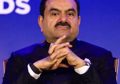 أداني يخضع لتحقيق أمريكي بشأن استيراد غاز إيراني