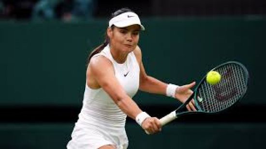 رادوكانو تتقدم في بطولة كوينز للتنس وسط هيمنة بريطانية