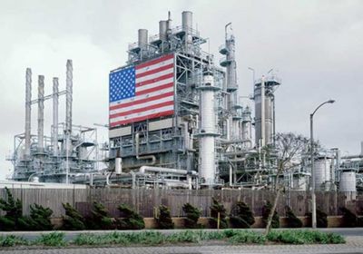 انخفاض مخزونات النفط 370 ألف برميل بأمريكا