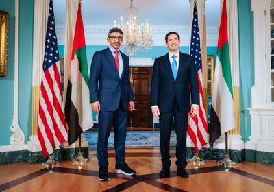 وزير الخارجية الإماراتي يلتقي نظيره الأمريكي