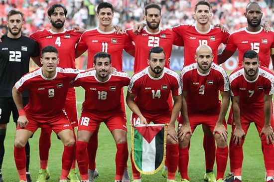 الاتحاد الفلسطيني لكرة القدم يشكو حكم مباراة عُمان