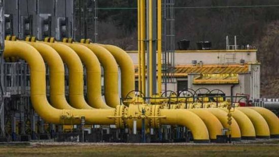 إيرادات روسيا من النفط والغاز تهبط 35% في مايو