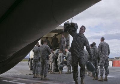 الولايات المتحدة ترسل قوات إضافية ومدمرات حربية إلى الشرق الأوسط