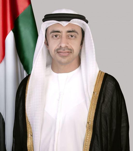 وزير الخارجية الإماراتي يبحث مع نظرائه في قطر وعمان وفرنسا وبريطانيا التطورات بالمنطقة