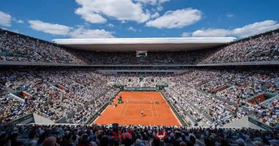 ميرتنز تفوز على روسه لتتوج بلقب بطولة دن بوش للتنس