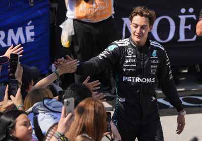 راسل يفوز بجائزة كندا الكبرى ونوريس ينسحب