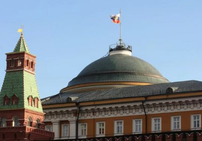 الكرملين: روسيا مستعدة لتقديم الوساطة بين إيران وإسرائيل