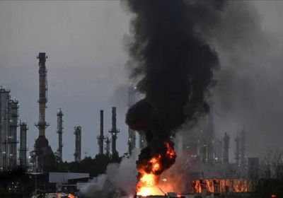 الجيش الإسرائيلي يعلن تدمير طائرتين حربيتين في مطار طهران