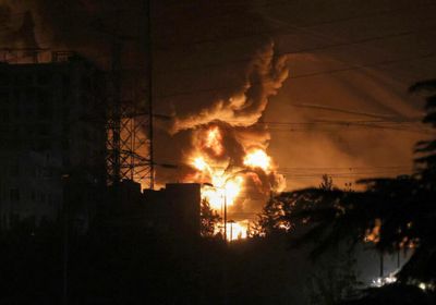 انفجارات قوية وإطلاق نار كثيف بطهران